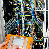 PQM-703 Анализатор параметров качества электрической энергии